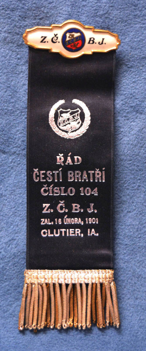 Fraternal pin, Clutier, Iowa, 1901