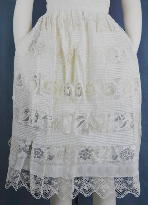 Apron, 1900-1940