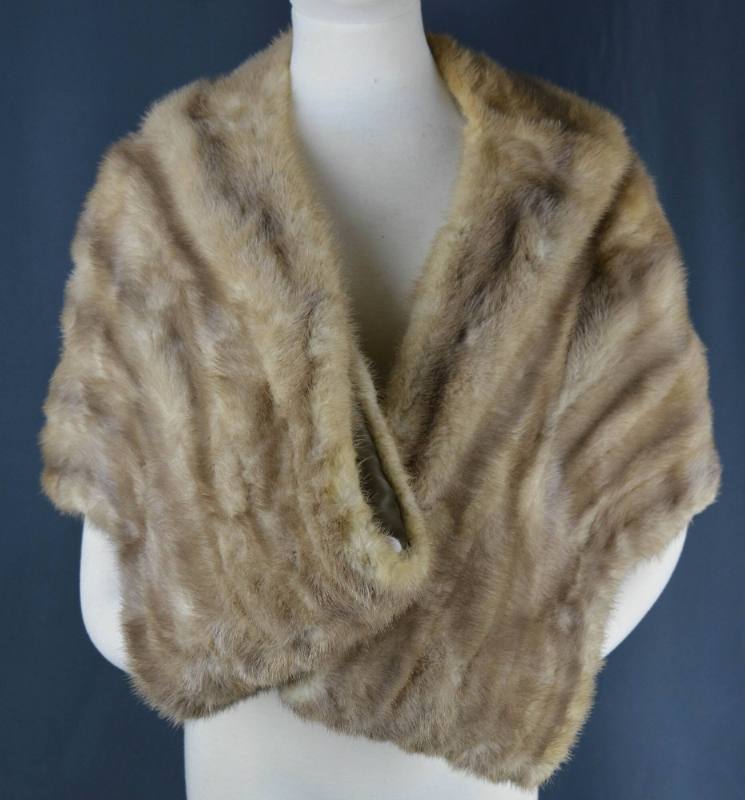 Fur coat/stole, Cedar Rapids or Waterloo, Iowa