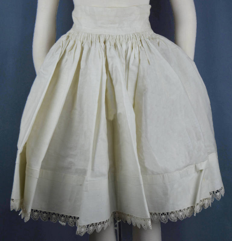 Petticoat, Piešt’any, Slovakia, 1938