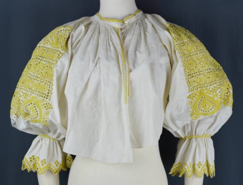 Blouse, Piešt’any, Slovakia