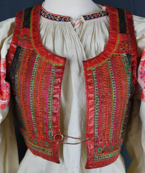 Vest, Hel'pa, Slovakia, 1920-1970