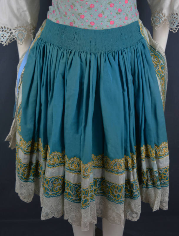 Apron, Piešt’any, Slovakia, 1950-1980