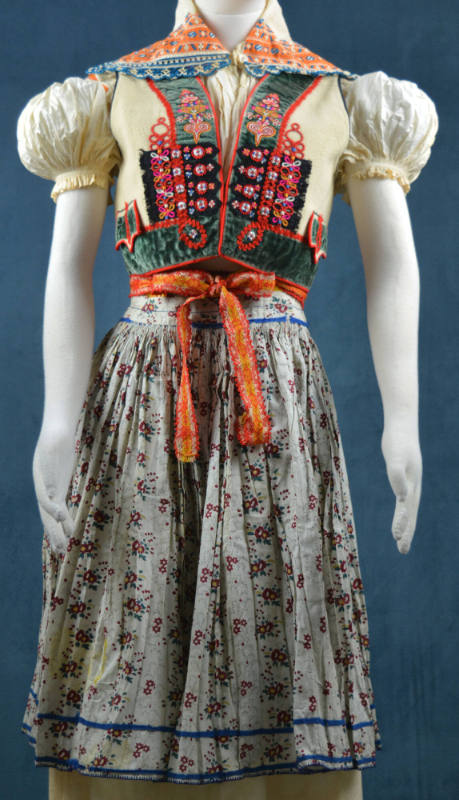 Woman's kroj, Velká nad Veličkou, Moravia, 1926