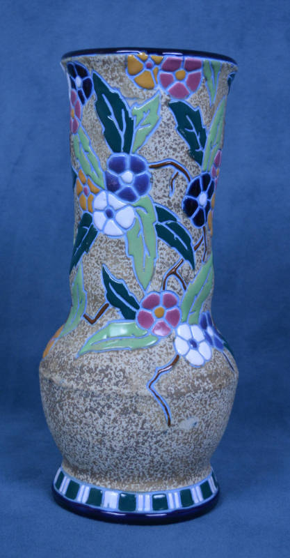 Vase, Teplitz-Turn, Bohemia, 1919-1945