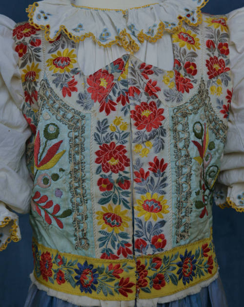 Vest, Piešt’any, Slovakia, 1930-1942