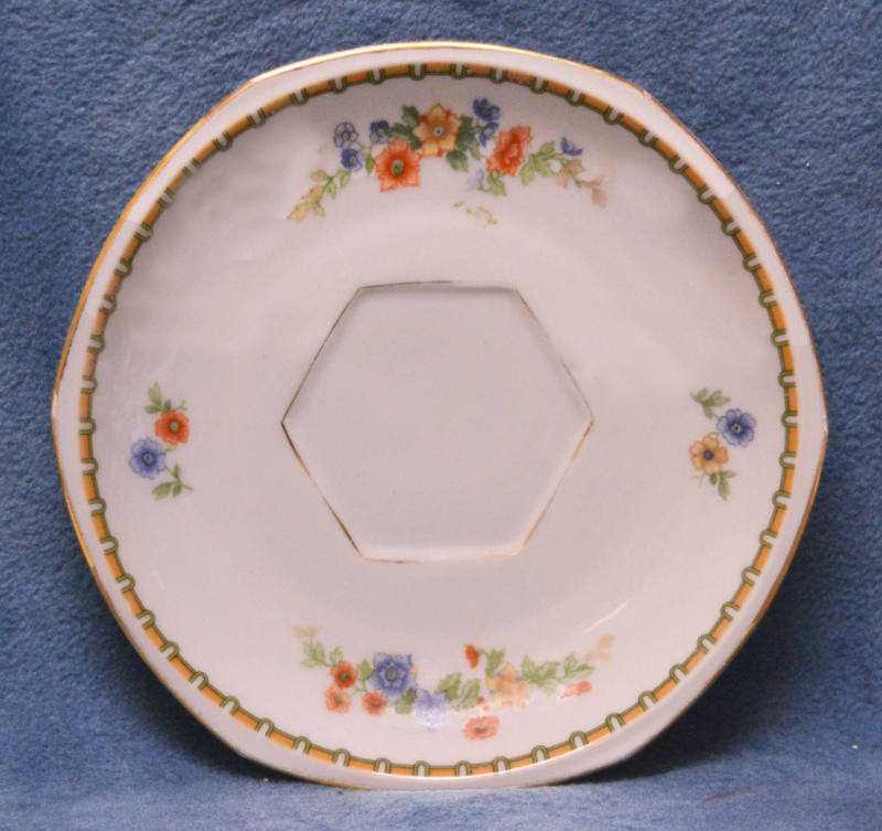 Saucer, Bohemia, 1940-1949