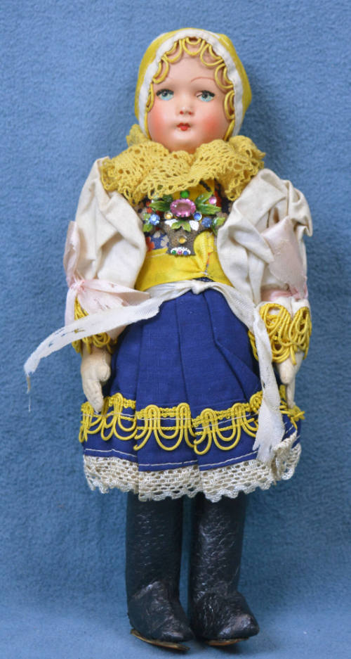 Doll, Piešt’any, Slovakia, 1919-1929