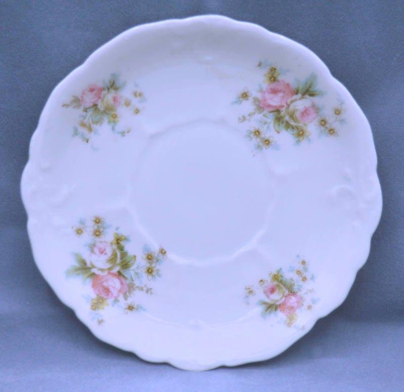 Saucer, Altrolau, Bohemia, Austria, 1898-1918