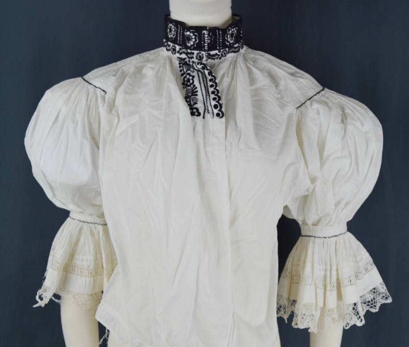 Blouse with cuffs, Kyjov, Moravia